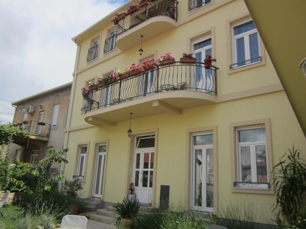 Aurelia Rooms Мостар Екстериор снимка