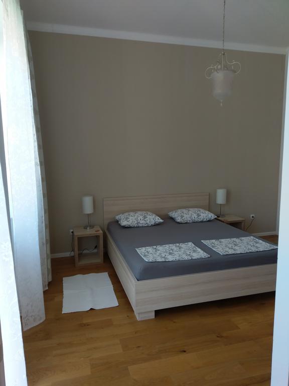 Aurelia Rooms Мостар Екстериор снимка
